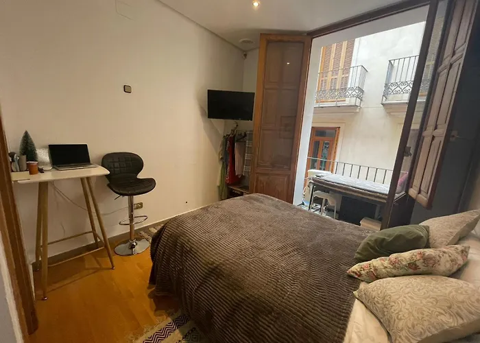 Cozy Apartment In Valencia Center